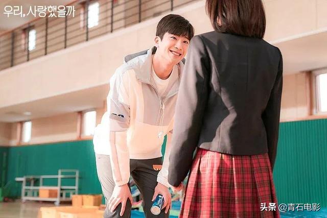 宋智孝主演的韩剧，和4个男人“谈恋爱”，剧迷看上头，建议拍4部
