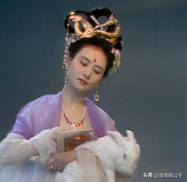 看了张纪中版“菩提祖师”的披头散发，才懂这版西游记扑街的原因