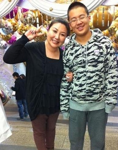 郭德纲的老婆王慧，才是德云社真正的钱袋子