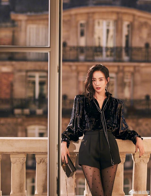 谁先爱上邱泽的