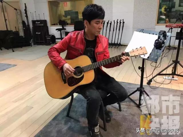 “老王”来啦！王建房新歌MV里的“主角”是我们自己