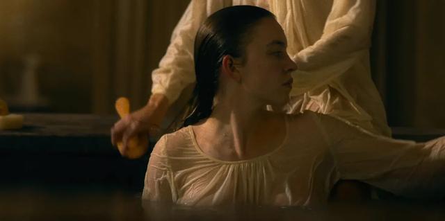 修女意外怀孕!尺度女神杀疯了!