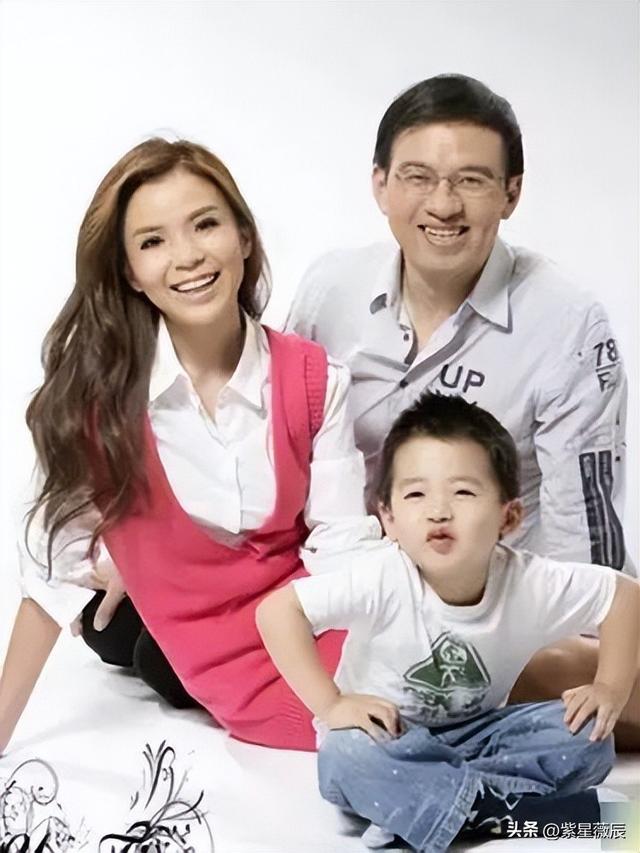 坚强的朱迅：17岁异国患癌，37岁失去父亲，母亲是她一生的痛