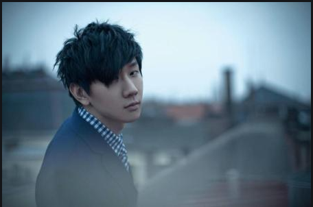 堪称诸神打架!夜曲一响,上台领奖。