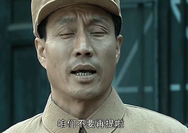 三刷《亮剑》后，才懂得身为师长的李云龙，为何敢顶撞王副军长