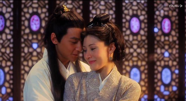 《花魁杜十娘》：浅析杜十娘爱情悲剧中的性格问题、背景问题