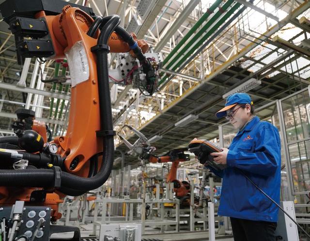 车间“医生”——记全国五一劳动奖章获得者樊凡