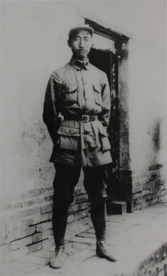 1990年徐向前逝世，徐小岩向中央提三条要求，中央：不能全部同意