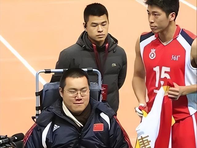 中国男排名将汤淼：我对不起离异的父亲，爱母亲也爱继母