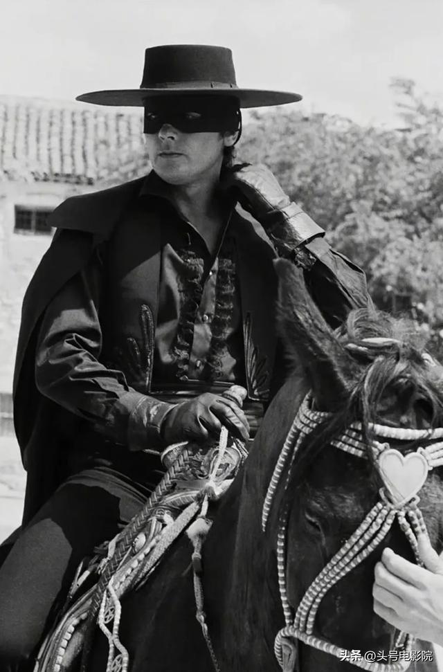 阿兰德龙去世，英俊风流一生，曾向中国女星求婚，说死后不验DNA