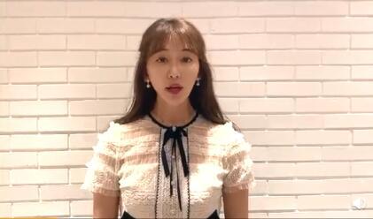 46岁林志玲近照曝光，苹果肌肿胀，脸部僵似充气，撞脸王心凌