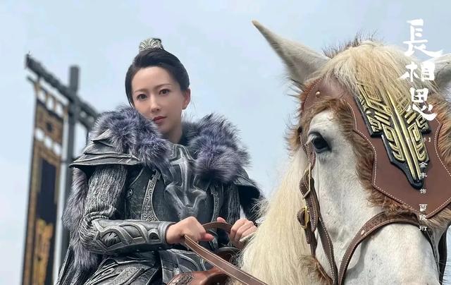 到底是谁的相思？五大方面深度剖析桐华《长相思》