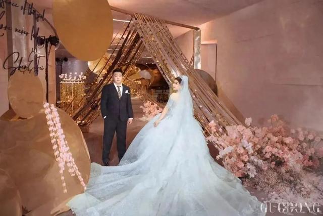 对于戒毒民警来说，爱情是“无论多晚，有我等你”！