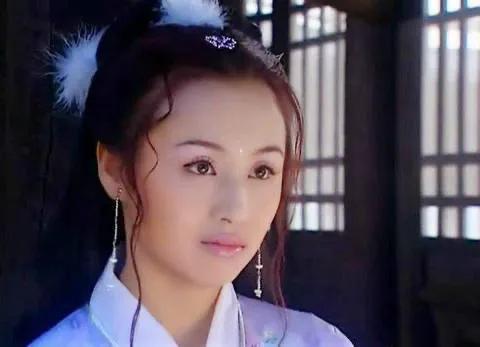 《凤在江湖》播出19年，男主因故退圈，两位女主生活美满