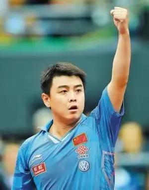 闫博雅：26岁嫁“乒乓冠军”王皓，伺候生病婆婆，为丈夫放弃梦想