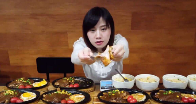 密子君：吃播界鼻祖，大胃王被央视批评浪费后，为何她却人气依旧