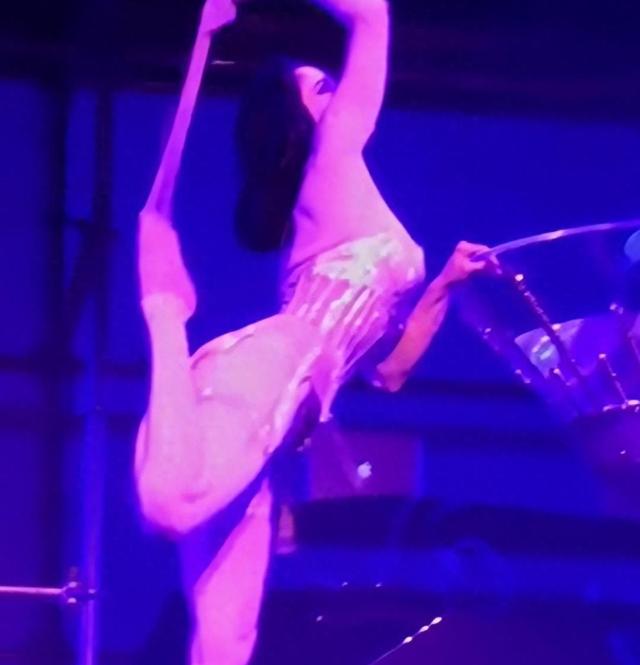 韩国当红女星纷纷试水欧美色情行业，从出演色情电影到脱衣舞！