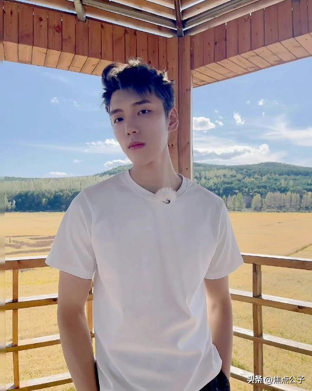 为啥整容？范丞丞前队友王子异录节目脸变化大，网友：像陈飞宇