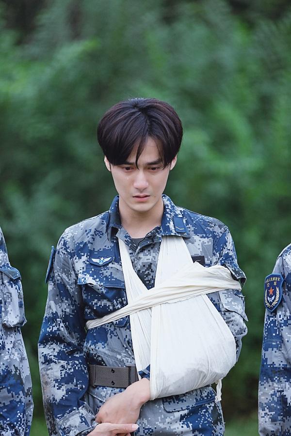 “扭转电视荧屏生态力作”《真男2》是没有说教的国防教育