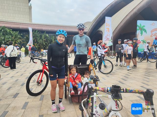 国内外多名骑行爱好者“骑聚”昌江棋子湾 打卡海南环岛旅游公路