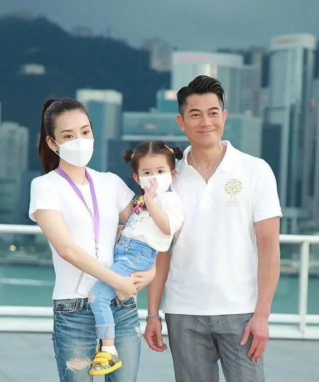 业内导演曝范冰冰跟朱一龙都有孩子了,网友喊话工作室:快起诉