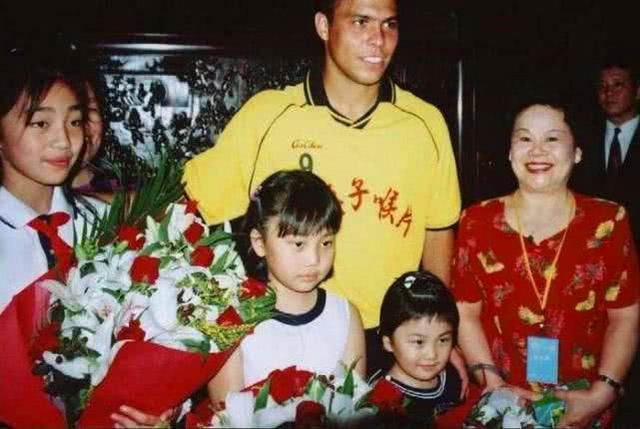 拖欠5100多万广告费，金嗓子江佩珍再度“黑化”