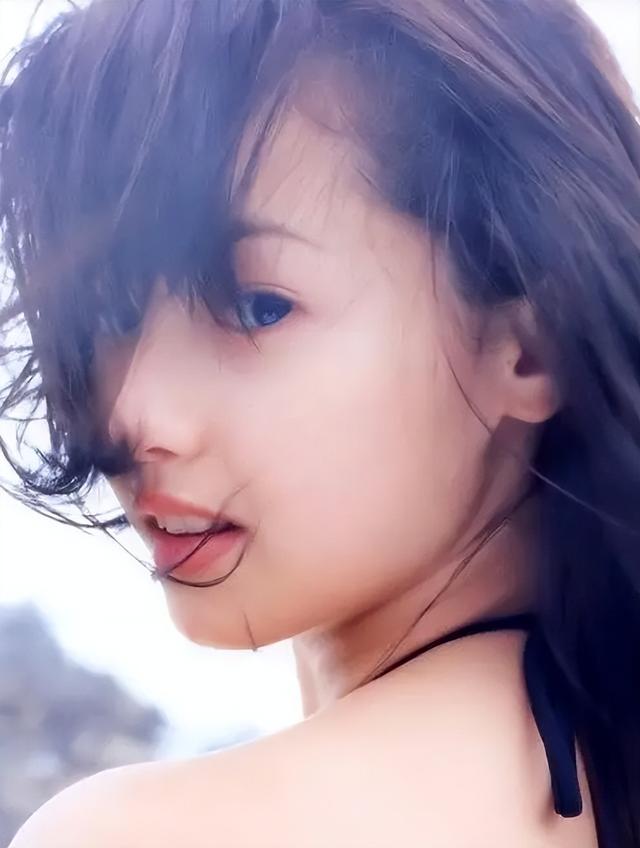 岛国混血尤物泽尻绘里香,令人窒息的美!她是不是你年少的回忆