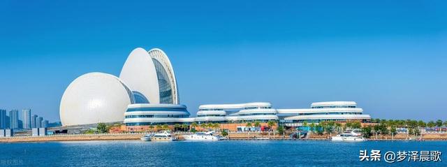 中国唯一建设在海岛上的歌剧院“珠海大剧院”