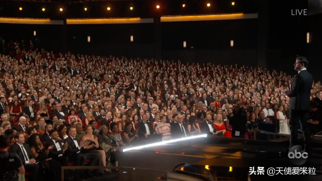 72届艾美奖：24岁赞达亚成最年轻视后，《富家穷路》大满贯