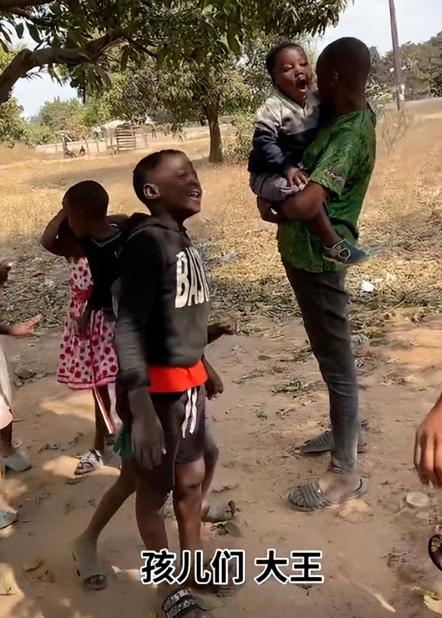 hello先生：小伙海外6年变“非洲大王”，却因卢克事件被迫离开？