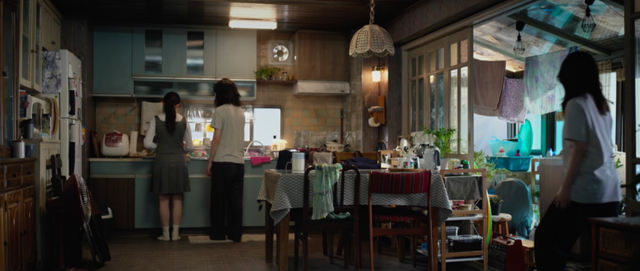 金高银新韩剧《小小姐们》,全员各怀鬼胎,普通人如何跨越阶级