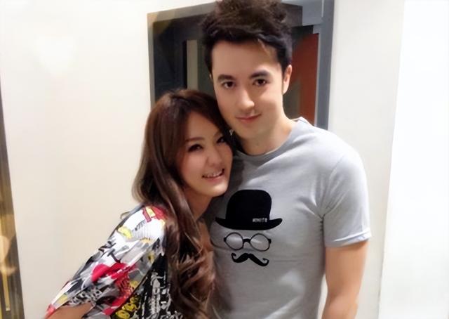 37岁名模宣布离婚！曾称老公常约异性吃饭，亲密拥抱不懂掌握分寸