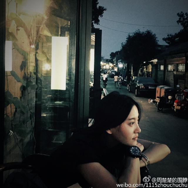 荧幕俏佳人，楚楚动人——周楚楚