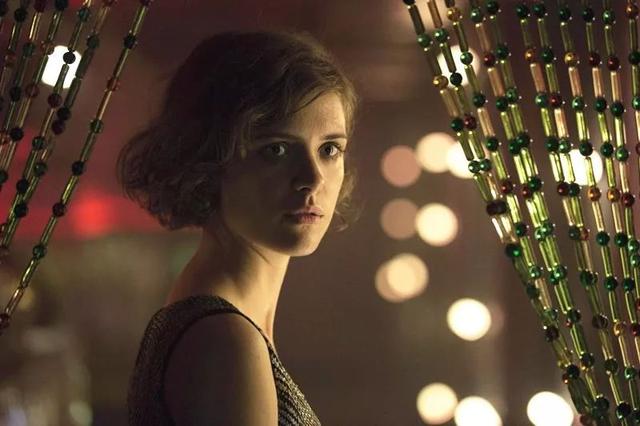 很多外媒说，《巴比伦柏林》是过去十年世界上最好的电视剧