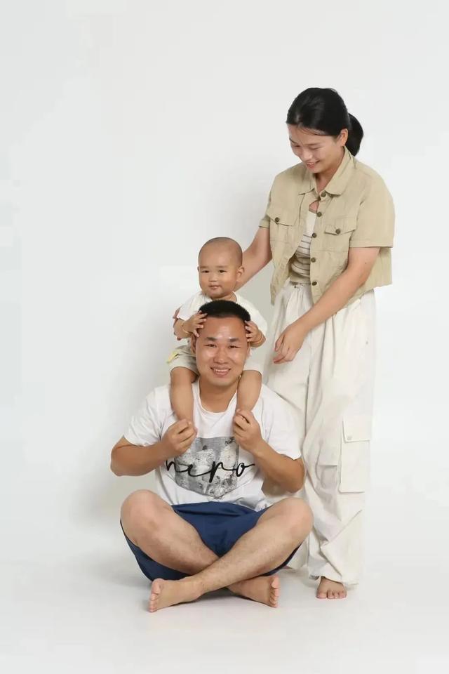 对于戒毒民警来说，爱情是“无论多晚，有我等你”！