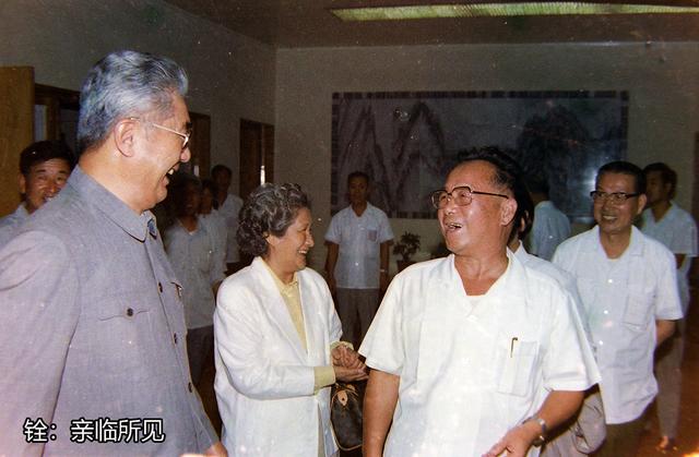 中国巨富捐出家族全部企业 老朋友烟台相逢都笑了