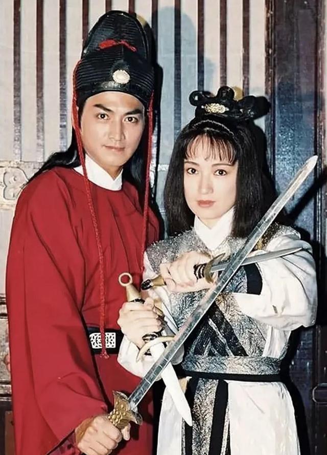 女星龚慈恩:情断黄日华,两任丈夫“背叛”她,60岁坚强优雅