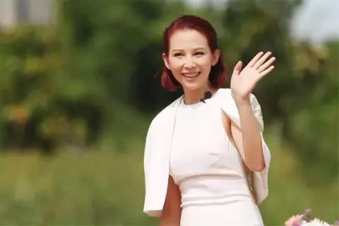 她泡脚七天竟瘦了八斤