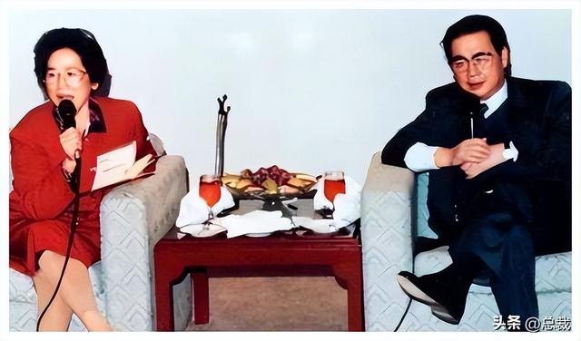 1965年,李鹏总理和儿子李小鹏、李小勇在北京,拍下的罕见合影