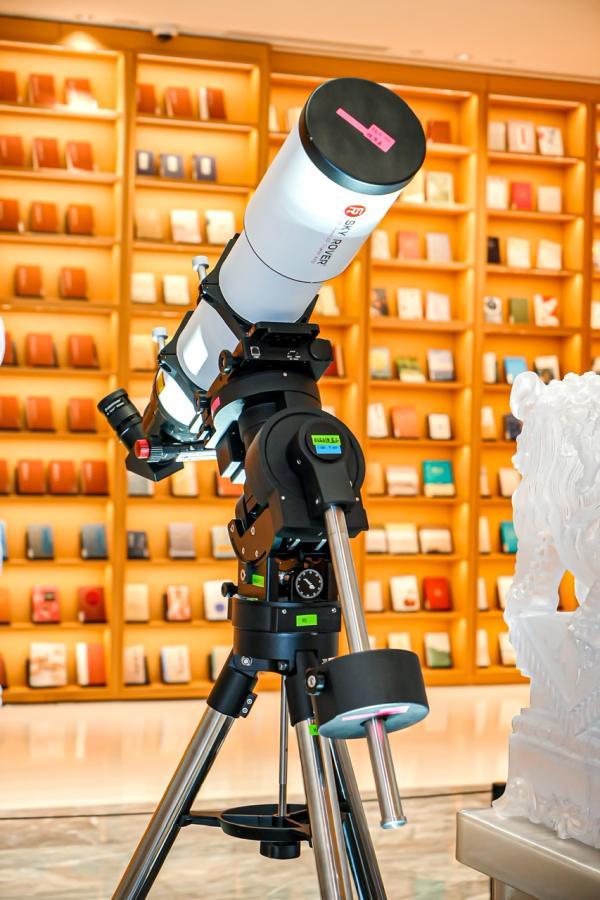 和徐光启“仰望”同一片星空，跟希腊作家了解“太阳的女儿”