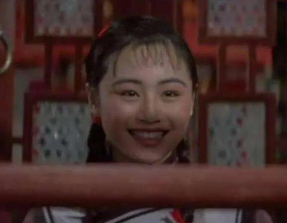 《凤在江湖》播出19年，男主因故退圈，两位女主生活美满