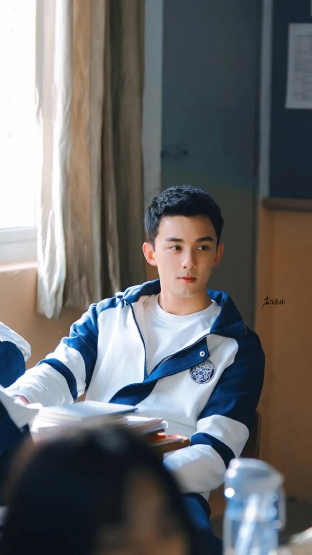 吴亦凡连累蔡徐坤？