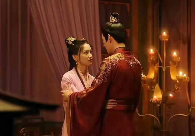 到底是谁的相思？五大方面深度剖析桐华《长相思》