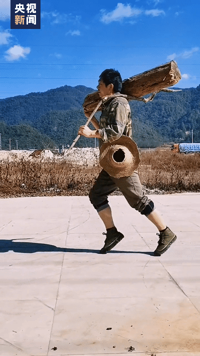 大叔自学霹雳舞5年，舞技惊艳众多网友