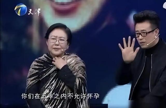 白燕升,结婚九个月妻子瘫痪不抛弃,45岁离开央视,50岁儿女双全