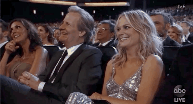 72届艾美奖：24岁赞达亚成最年轻视后，《富家穷路》大满贯