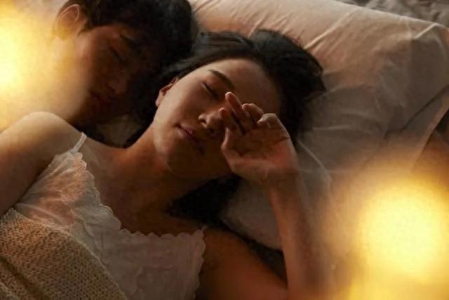 凤凰村里的风流事（3）黄英和少龙的新婚生活