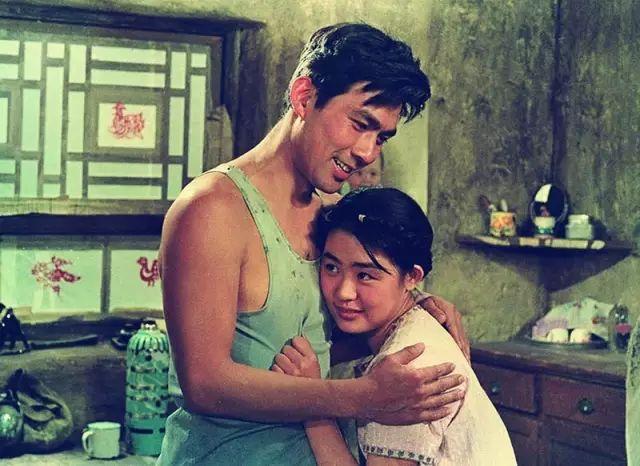 一部充满温情和美好的电影——《牧马人》