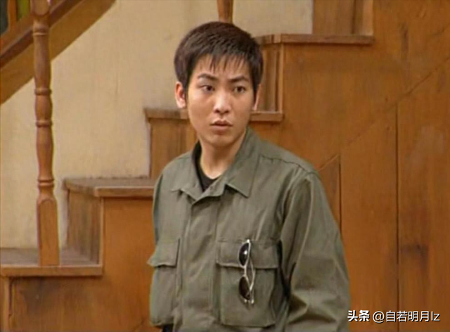 51岁康祈耀的悲剧人生：仕途不顺难升职，两任老婆远走不在身边