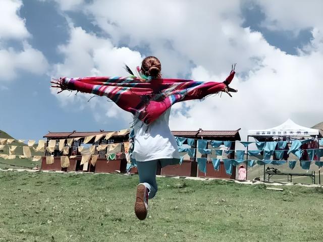 河南电焊工女孩罗雨：只有一条腿，被300多个男生表白，现怎样？